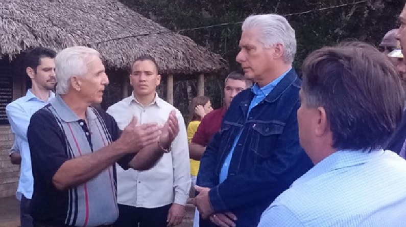 Díaz-Canel visita el lugar donde Fidel cenó con los carboneros hace 65 años